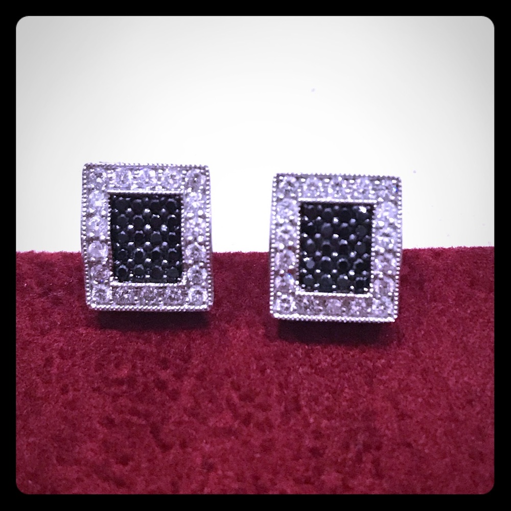 🖤 18KW Charriol Diamond Earrings